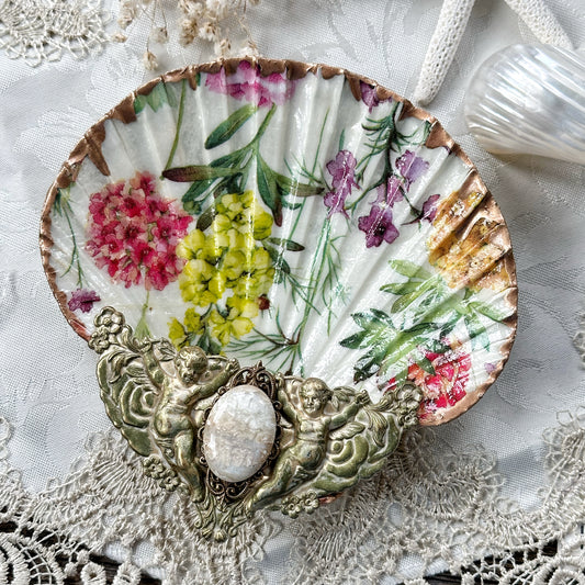 Angels in the Garden Shell Dish