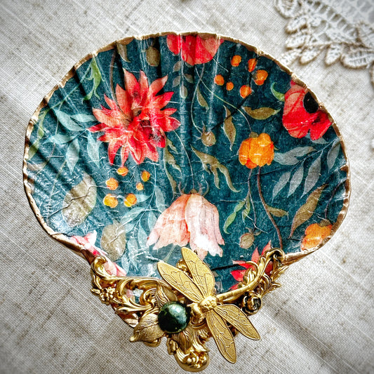 Keeper of the Garden Shell Dish