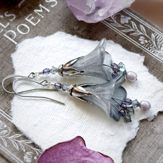 Silvery Lavender Earrings